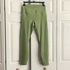 Lululemon women's bronze green  high rise leggings size 8. CONT M